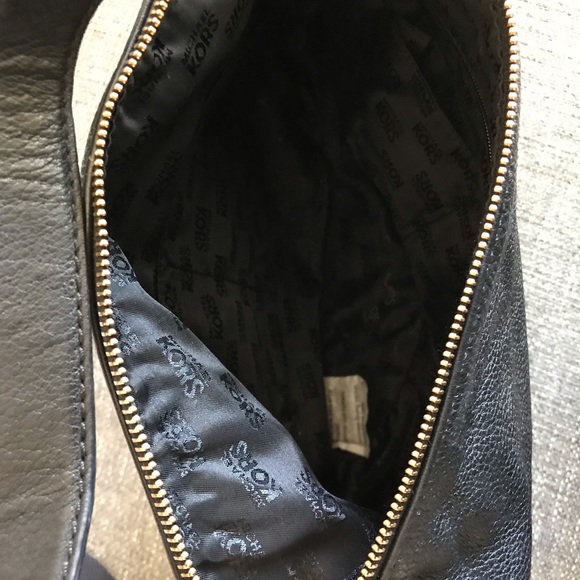 Michael Kors Hobo Bag - Picture 4 of 7